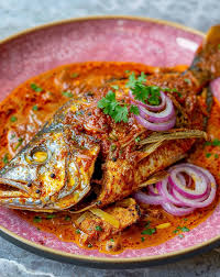 fried whole fish tomato sauce