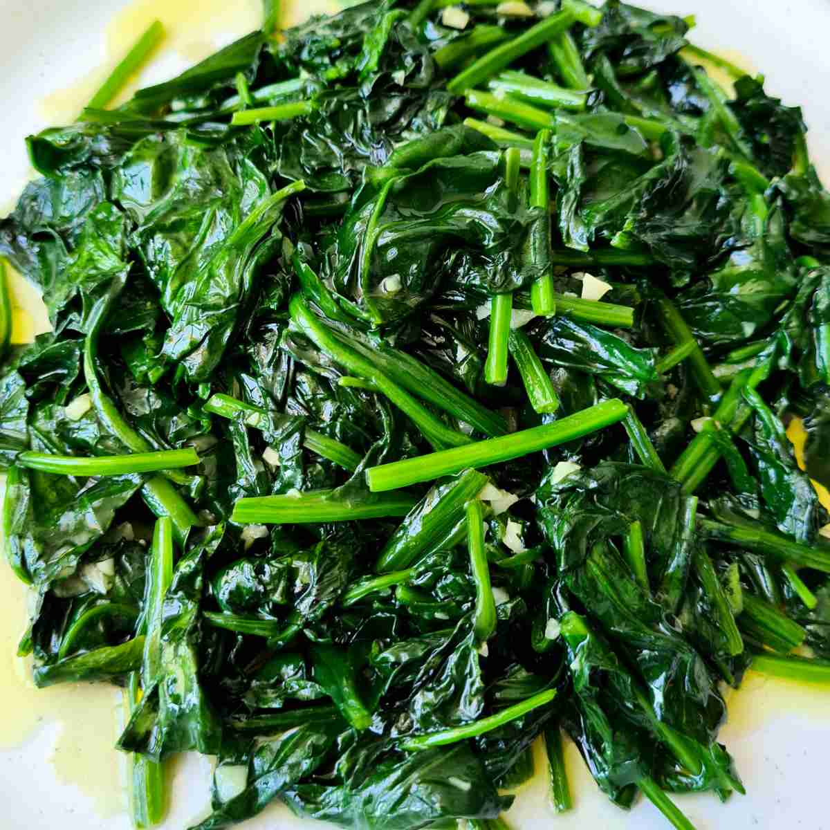 Fried spinach