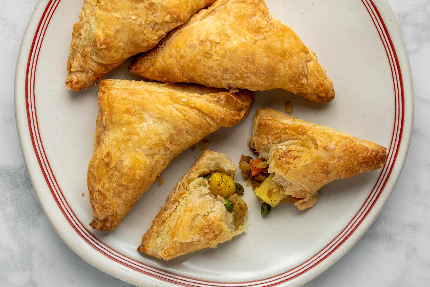 VEGETABLE SAMOSA